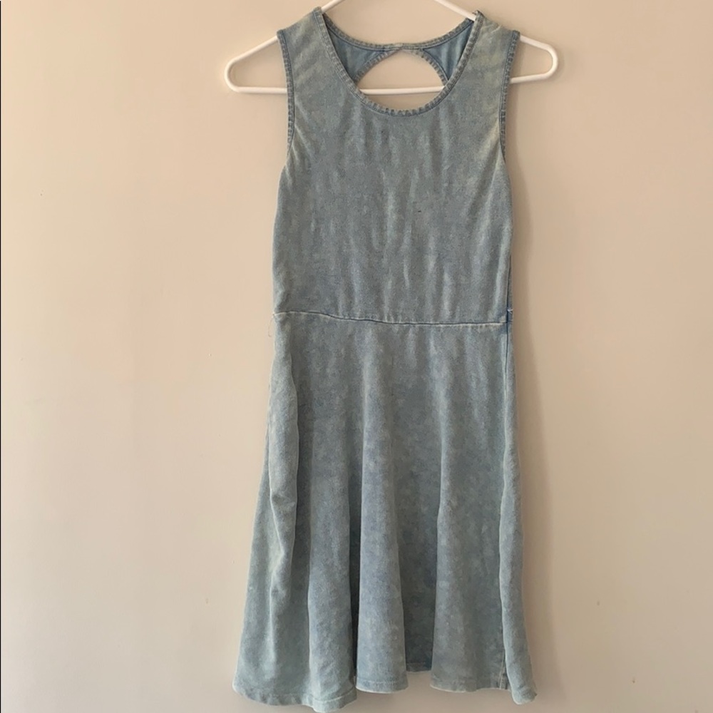 🌼 Women’s dress size large